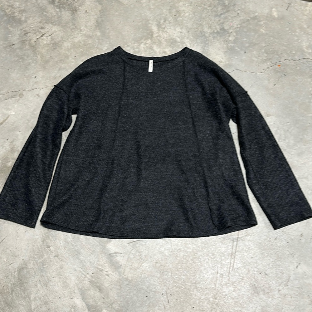 Now N‎ Forever brand grey sweater / size 2X / Mm-34